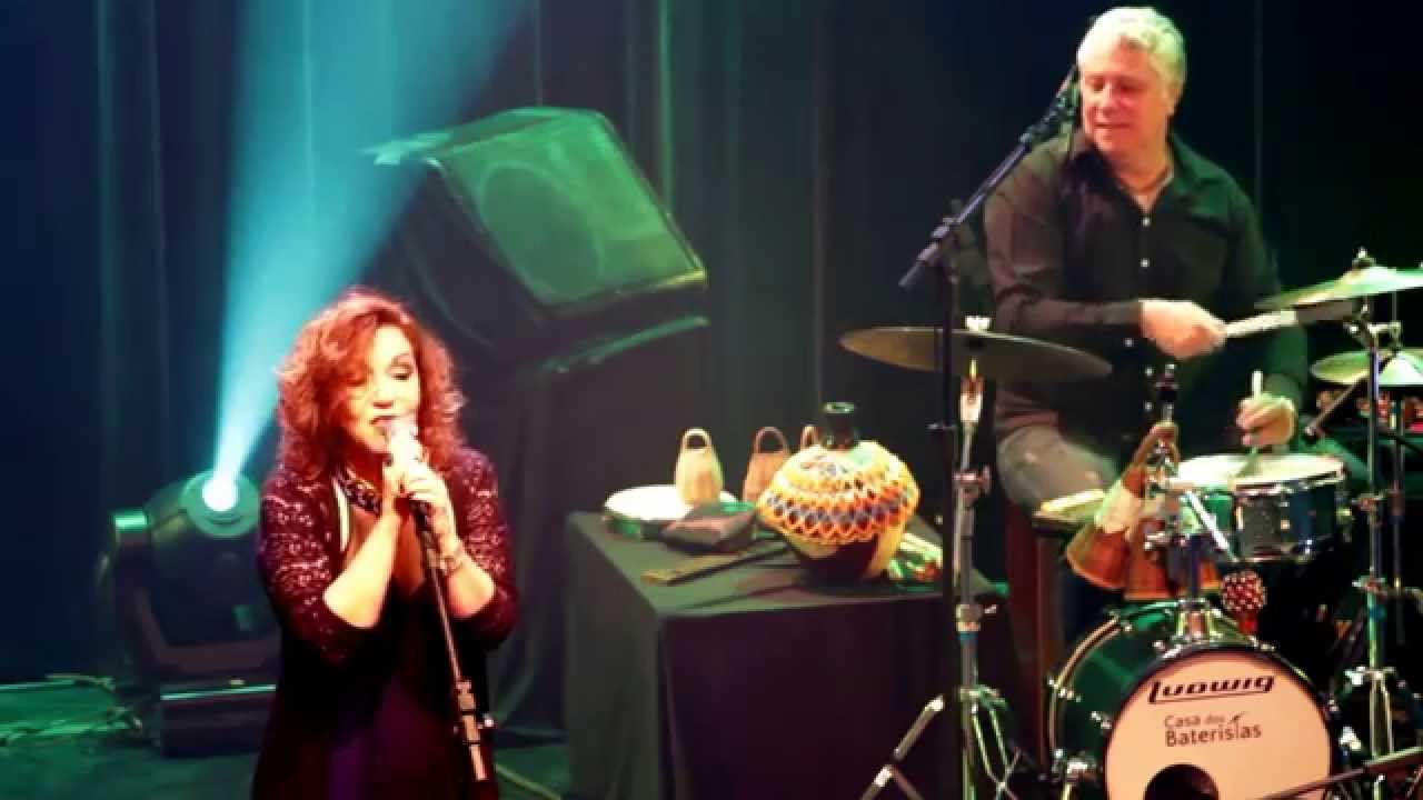 Vânia Bastos Canta Caetano: 