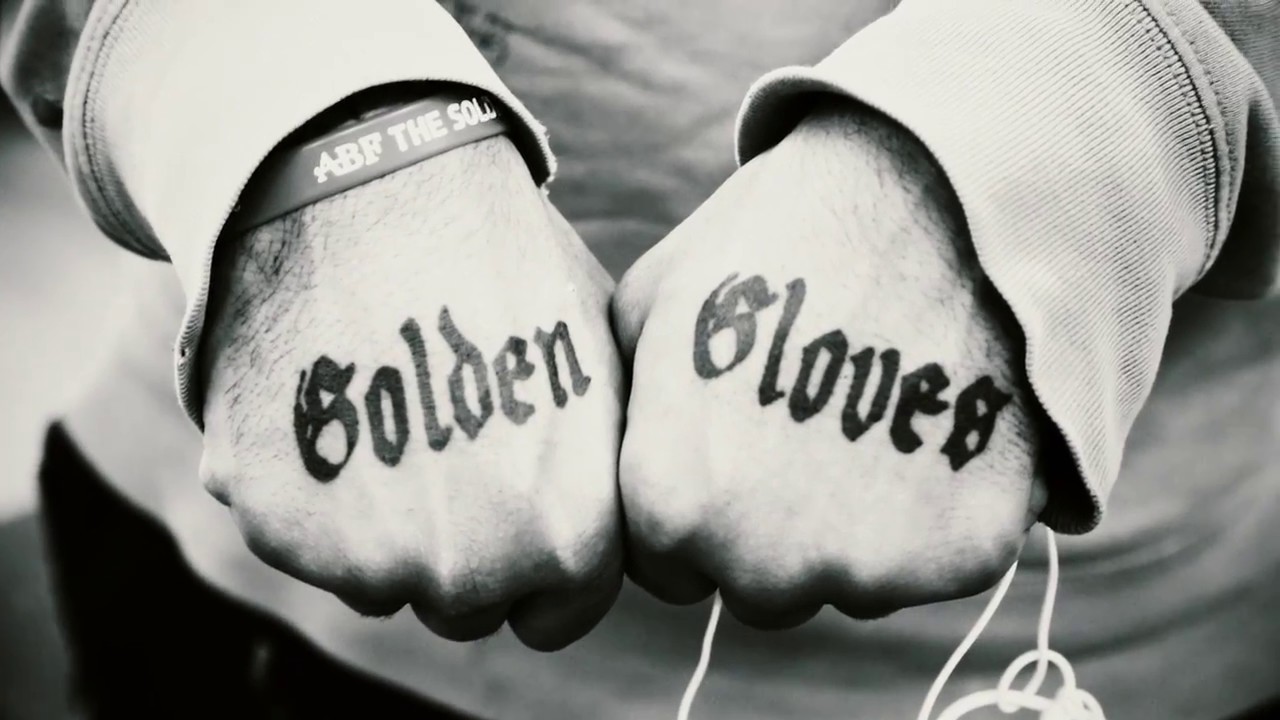 Sugar Ray Leonard visits The Golden Gloves