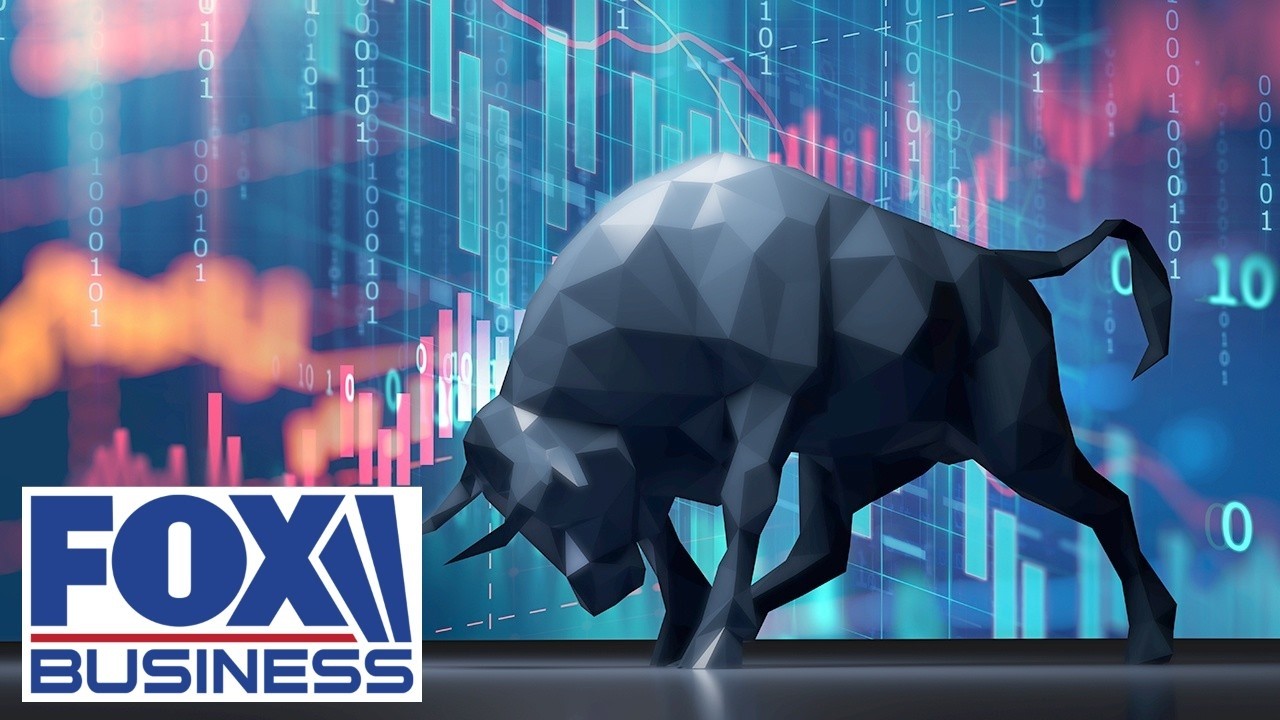 &lsquo;WILD BEHAVIOR&rsquo;: Investor SOUNDS ALARM on 'late-stage' bull market signals