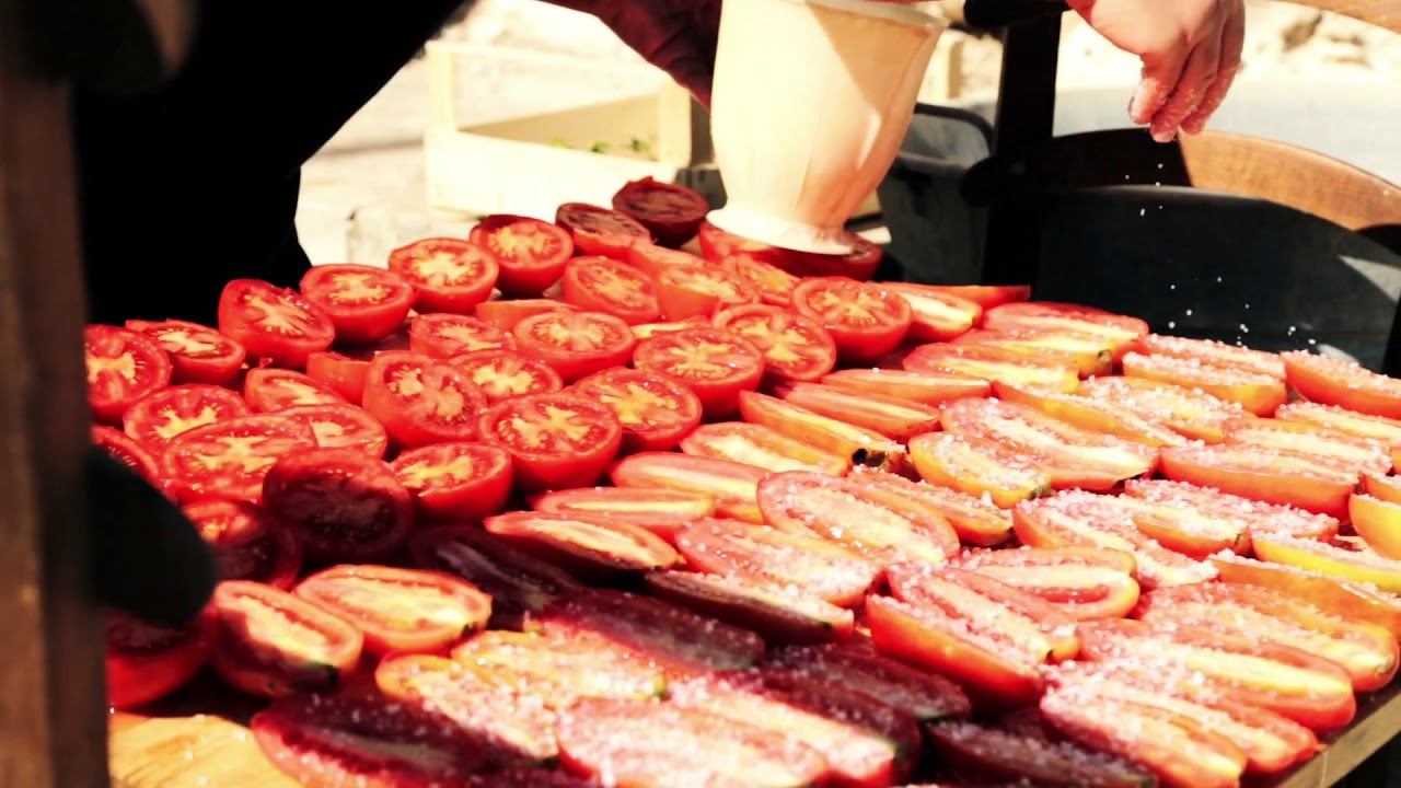 How organic sundried tomatoes are produced in Italy | TerraSana