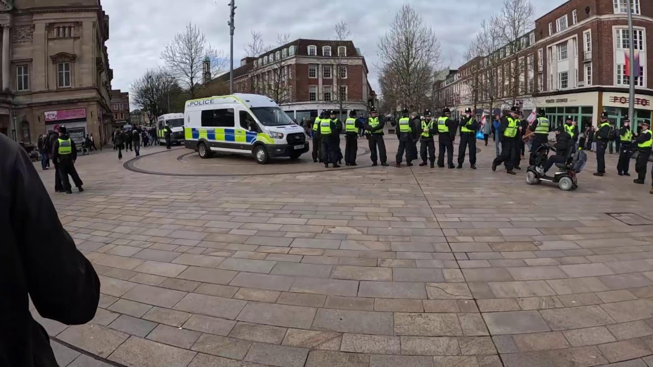 Smelly Lefties in Hull for UKIP MARCH