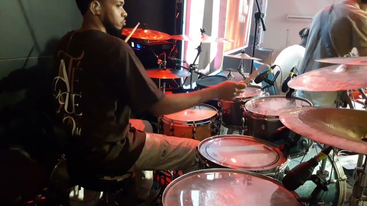 Junior Unwrapped | Bondade de Deus + Santo Pra Sempre (Drum Cam)
