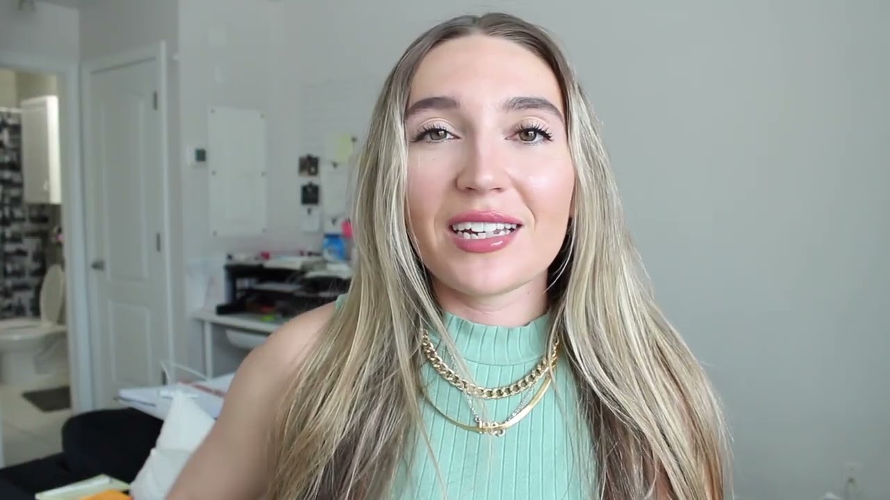 Bleach Blonde Balayage (#3/8/613) Seamless Clip in Hair Extensions | Goo Goo Hair