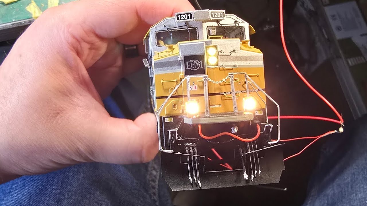 How to Upgrade the Headlights to LEDs in HO Scale Locomotives