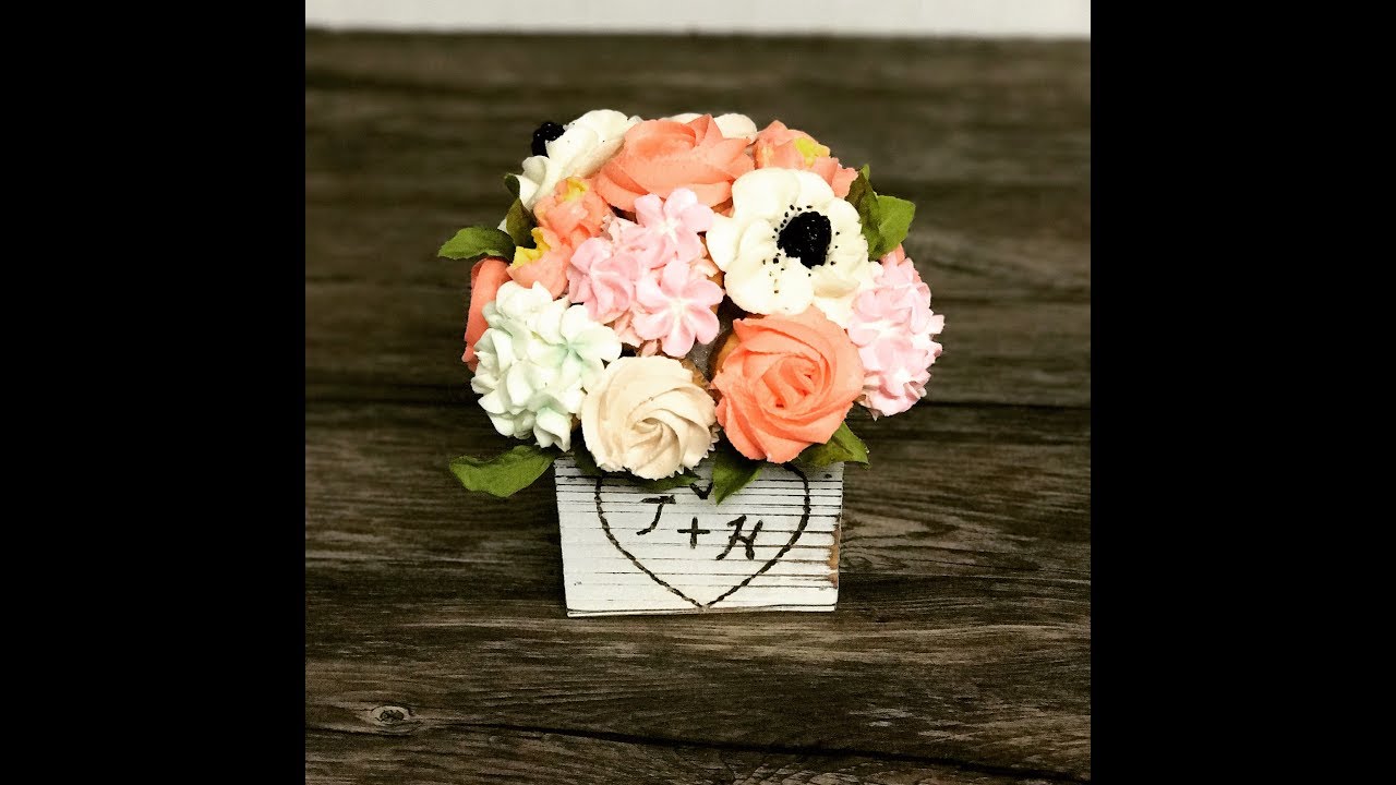 Easy diy cupcake bouquet tutorial! -Buttercream cake decorating