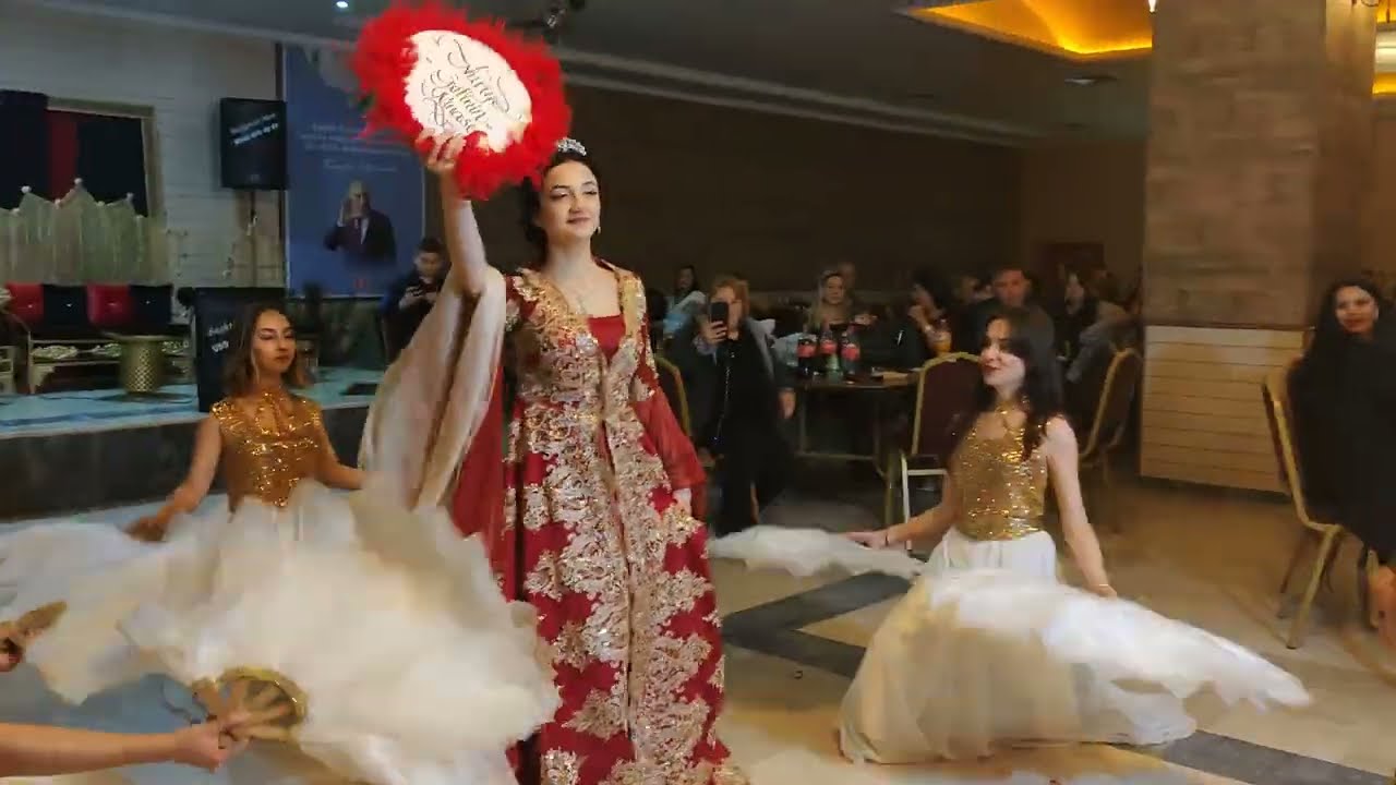 kına gecesi kına girişi
