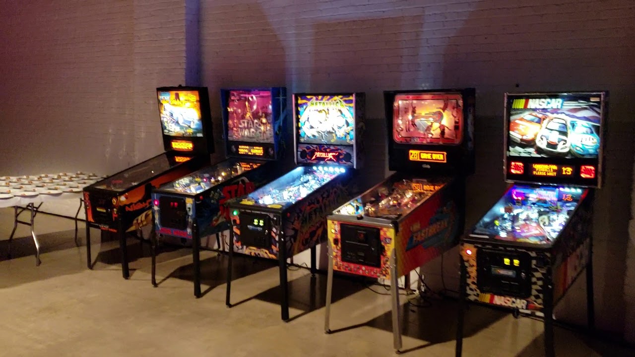 Pinball Machine Rental near Chicago Illinois: 