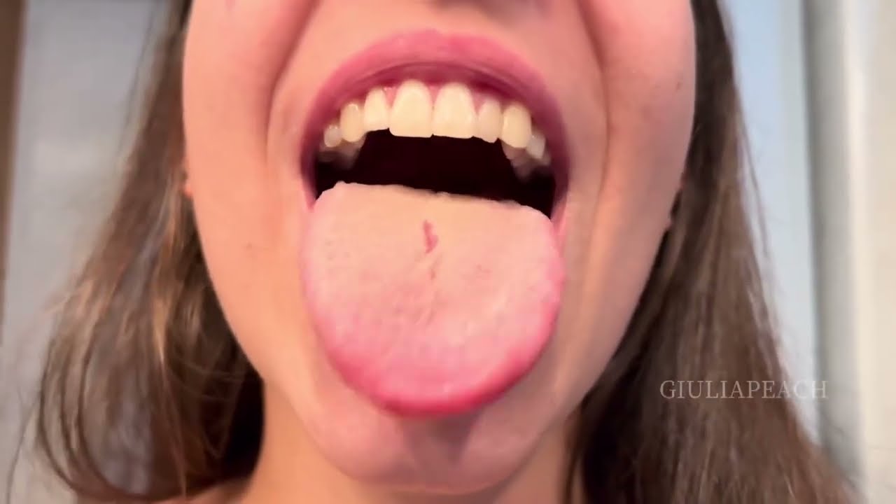 Giuliasmouth reupload. Yawning
