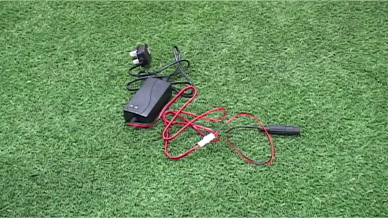 Line Marking 07 - iGO - CHARGING THE BATTERY
