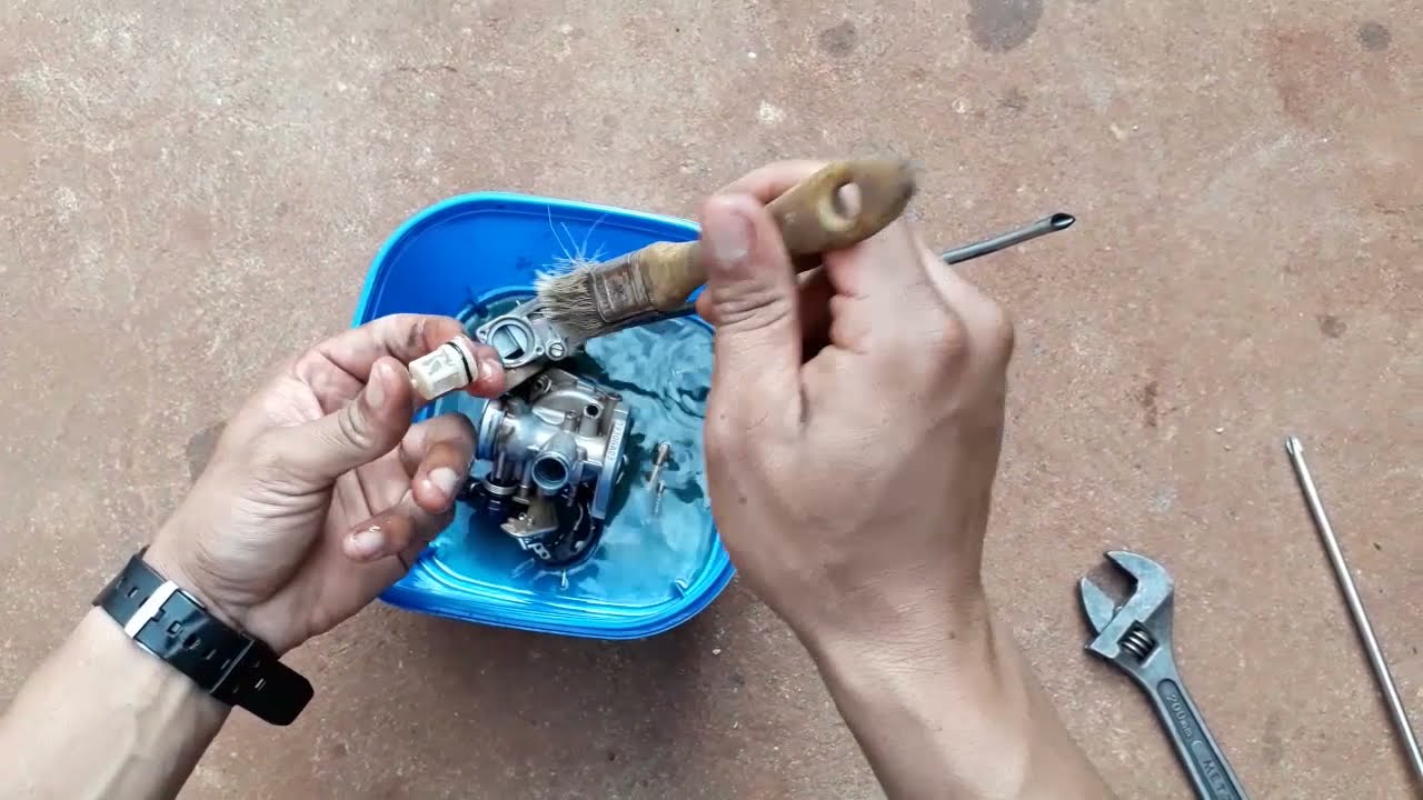 Mantenimiento completo paso a paso + TRUCO para limpiar tu motor sin abrirlo parte 2..