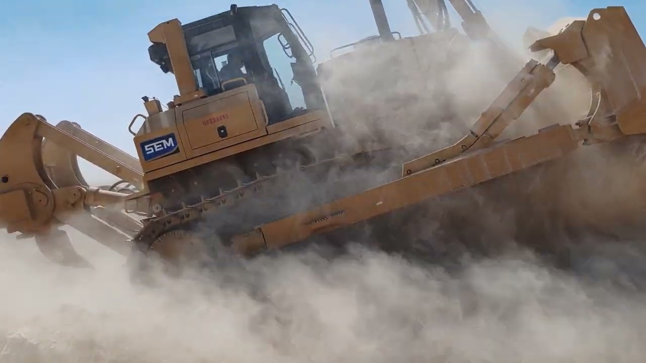 Dozer SEM 832F in Action #dozer #SEM832F #excavation #earthwork