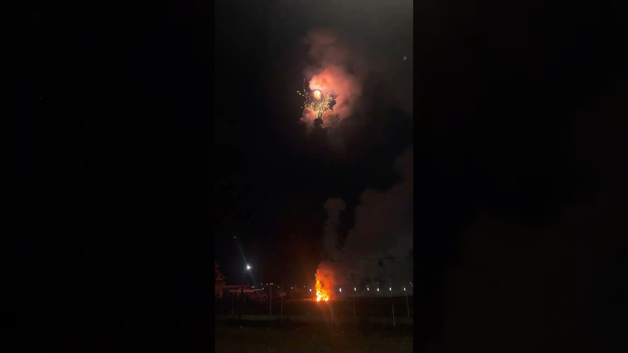 ഡൈനകളുടെ ആറാട്ട് ഉത്രാളി  സാമ്പിൾ 2026 #elephant  #vedikettu #pooram #temple #shortvideo #fireworks 