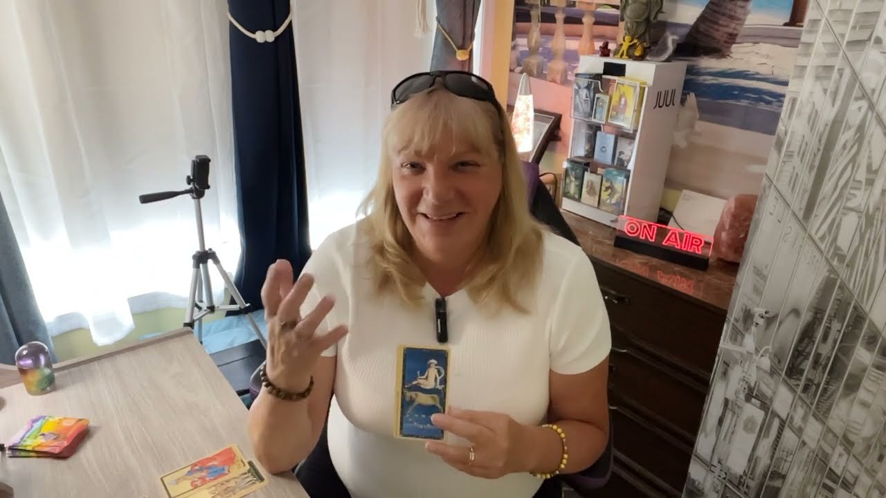 CAPRICORN ♑️ MAKING THE CALL THAT LEADS TO BIG MONEY! (BONUS READ) Aug.2024