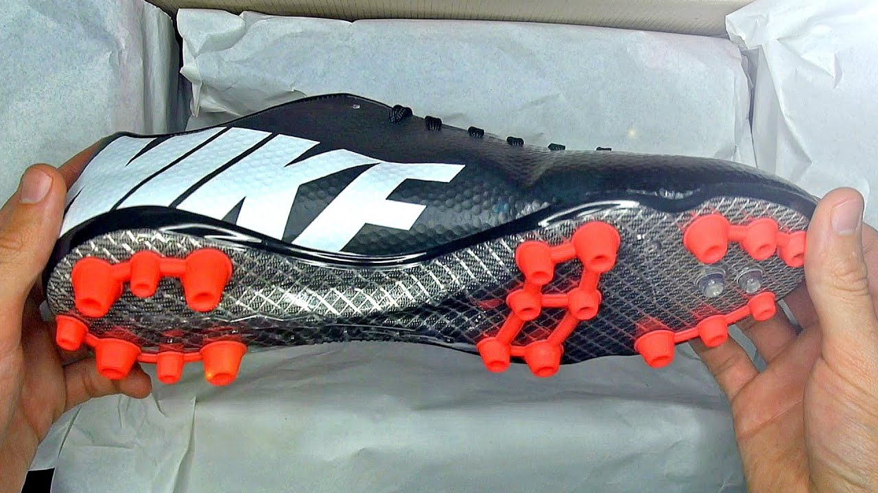 Cristiano Ronaldo Boots: Nike Mercurial Vapor IX 9 AG Unboxing by f247