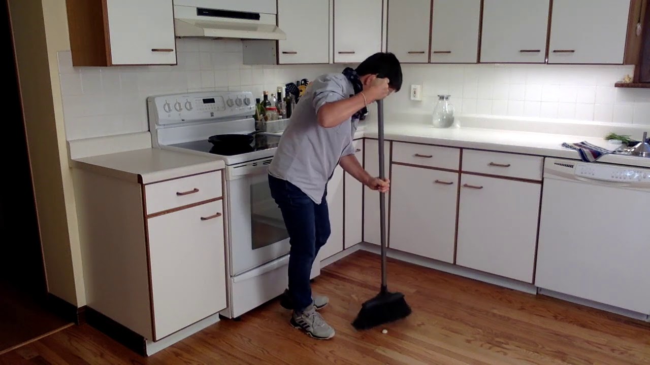How to sweep the floor