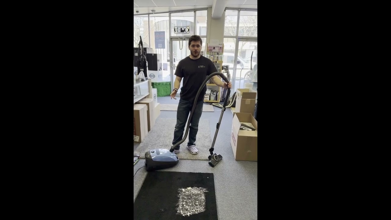 Dirt Devil Bagless VS Miele Classic C1 Turbo