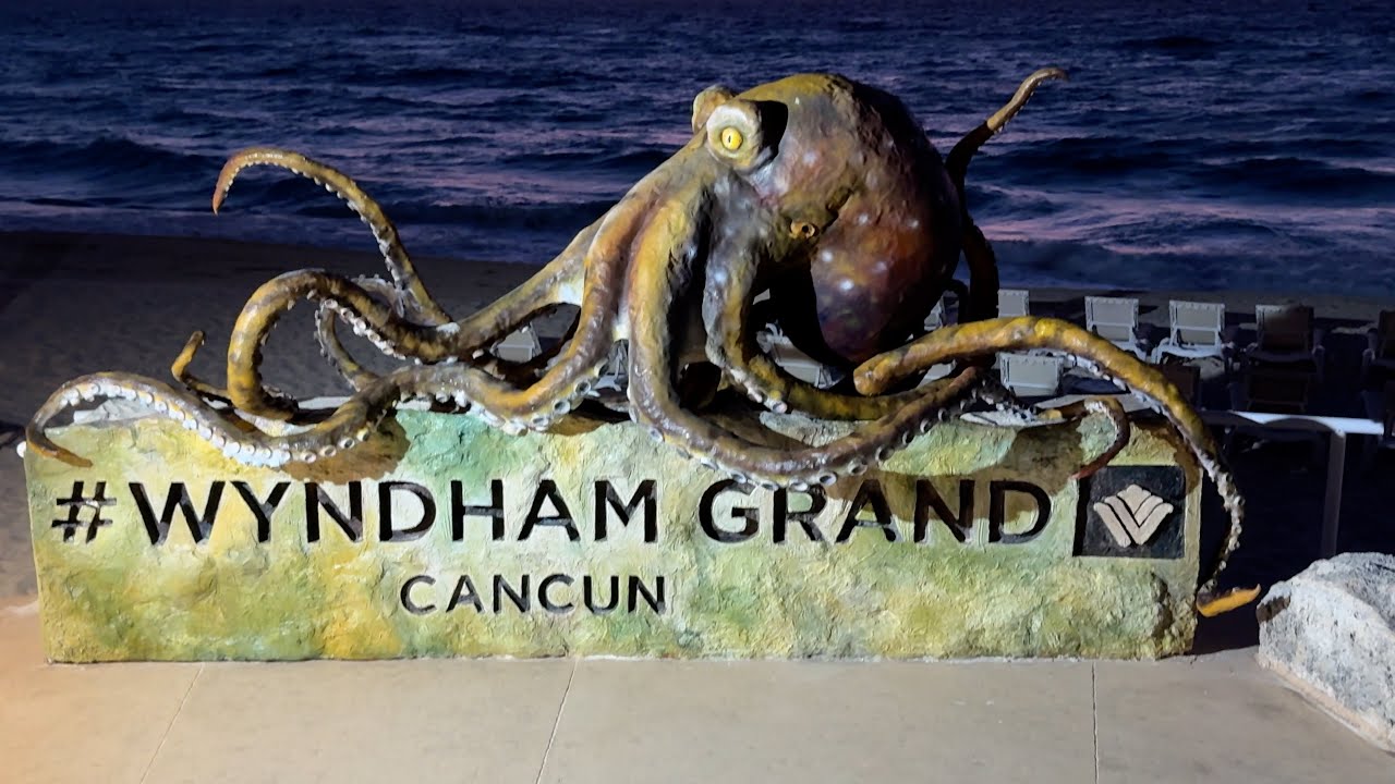 The Wyndham Grand, Cancún, Mexico