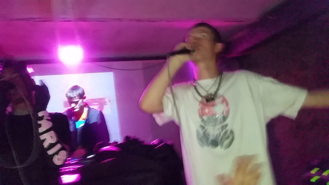 Bladee - Into dust (Prague live 9.12.2016 w/ ecco2k