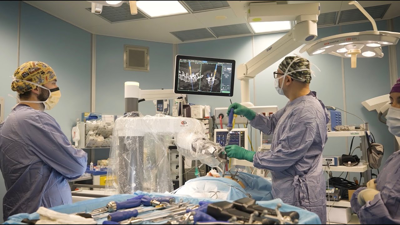 Neurochirurgia: il Miulli unico ospedale del Sud Italia continentale con Robot GPS Excelsius Globus