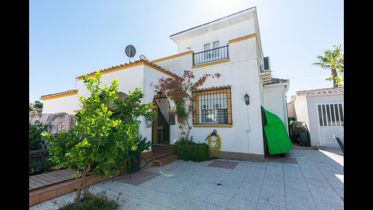 NEW JULIA QUAD - LA MARINA URB. - COMMUNAL POOL - PRICE 140.000€