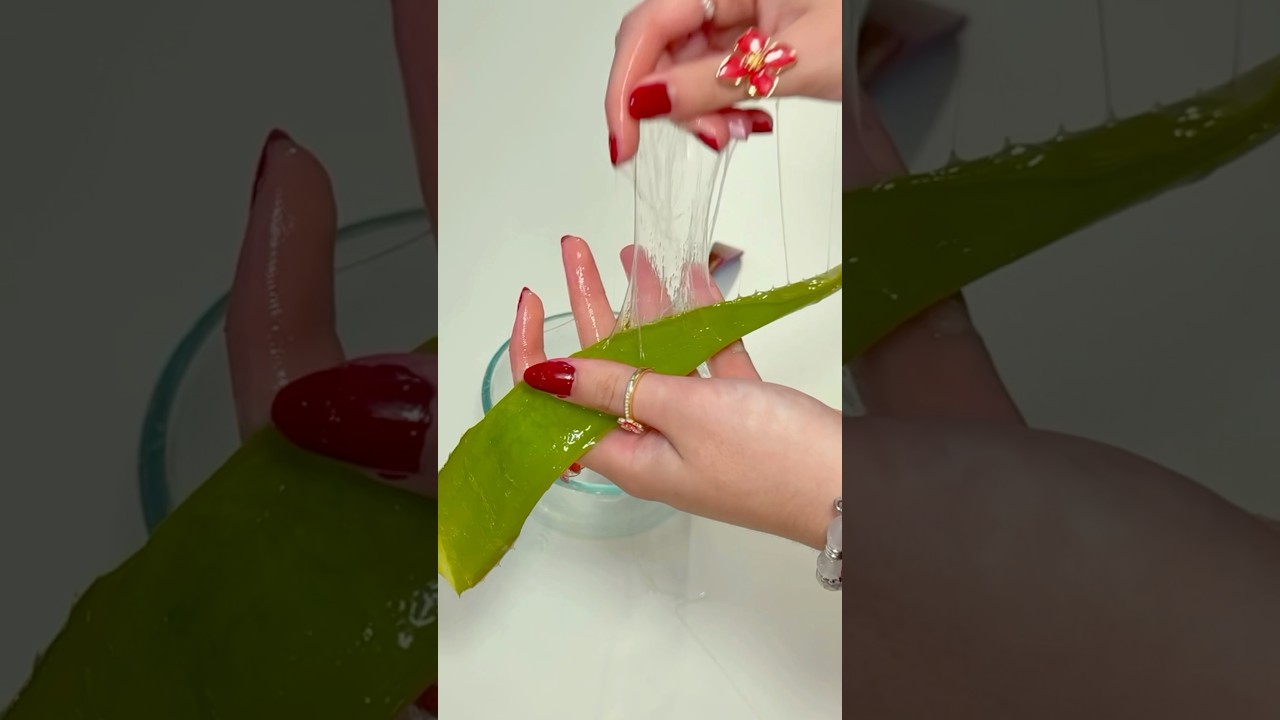 NO GLUE SLIME USING PLANTS?! 😱😳🌱 How to Make Slime Without Glue & Activator