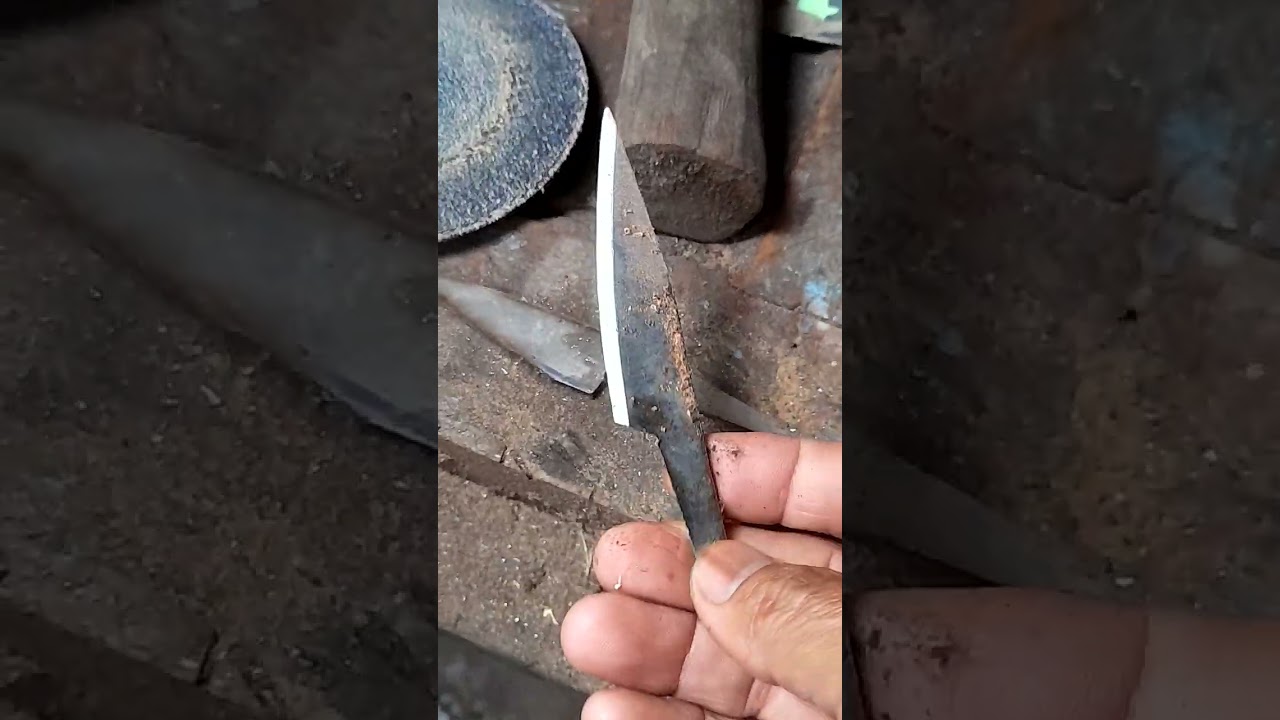 Cara cepat buat pisau raut berbahan baja di bengkel @Kangiinkuya #dailyvlog #knifelife 