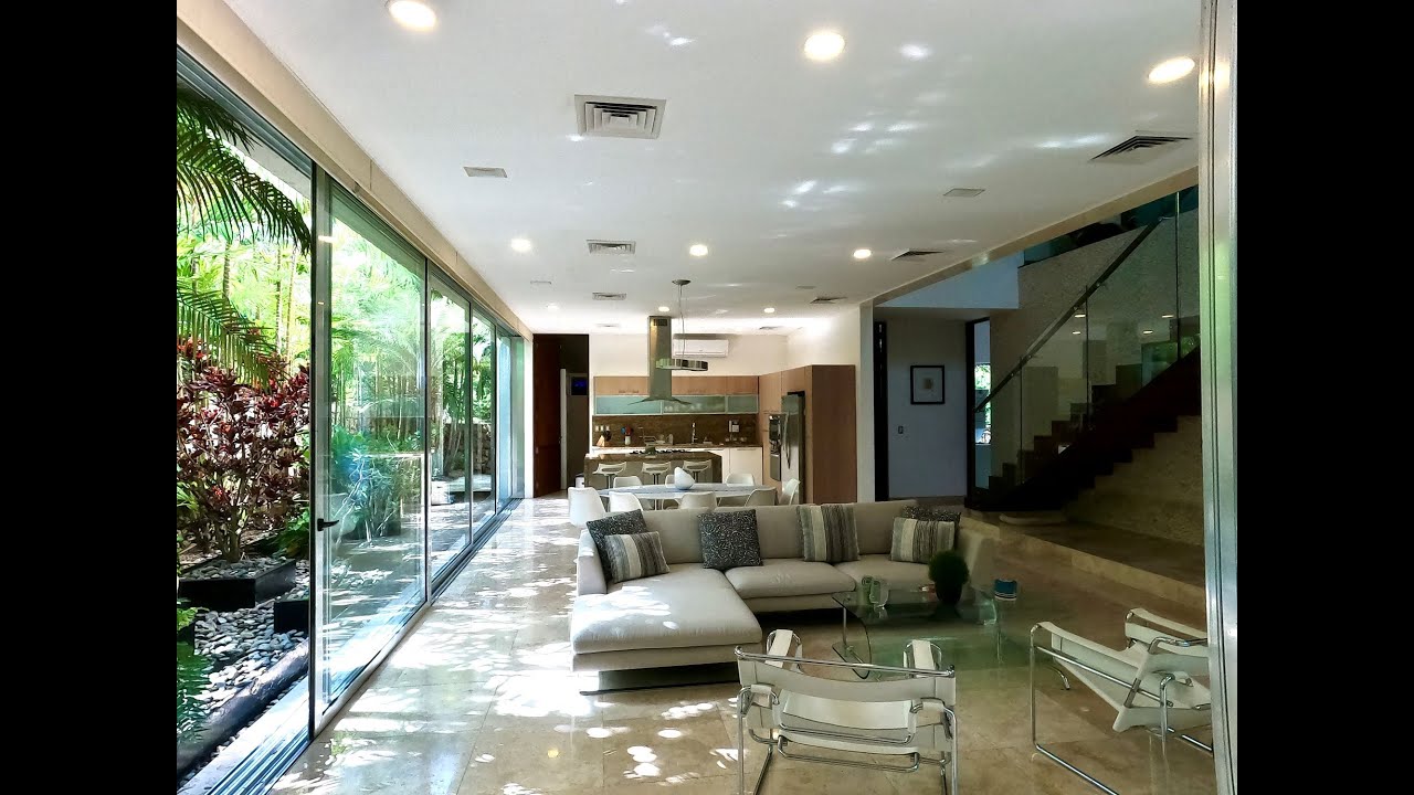 CASA EN VENTA DENTRO DEL  YUCATÁN COUNTRY CLUB