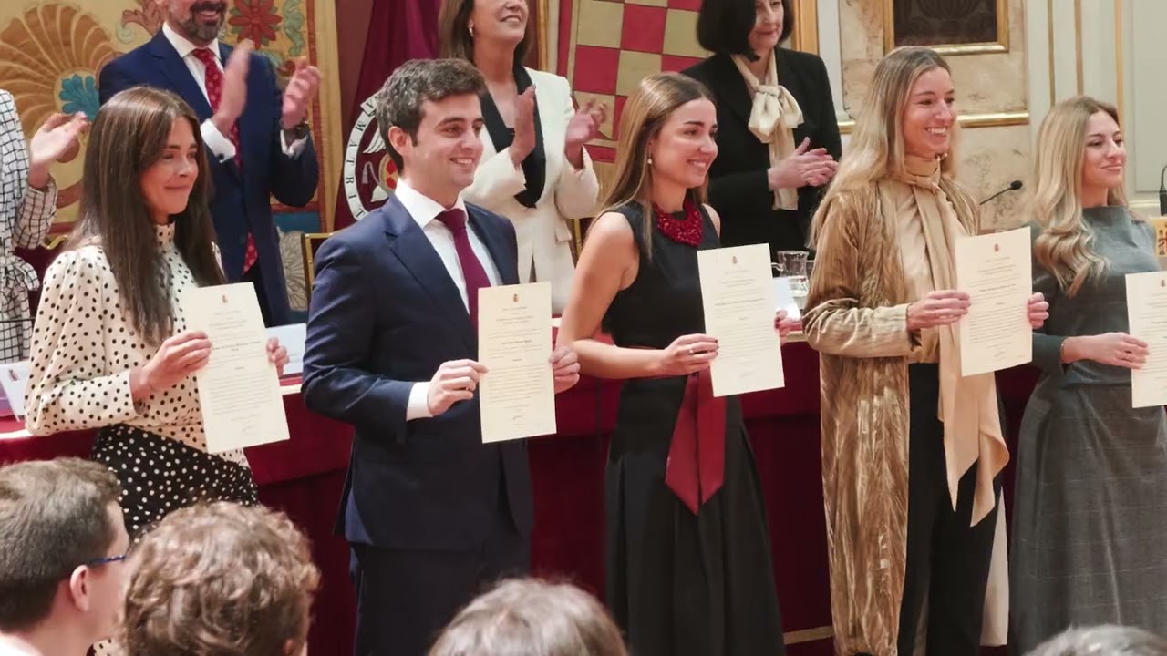 Acto de Entrega de Títulos a los nuevos notarios de la promoción 2024