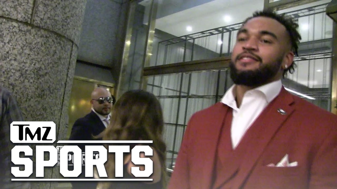Eagles Draft Pick Derek Barnett Thanks Philly for Not Booing Him! | TMZ Sports