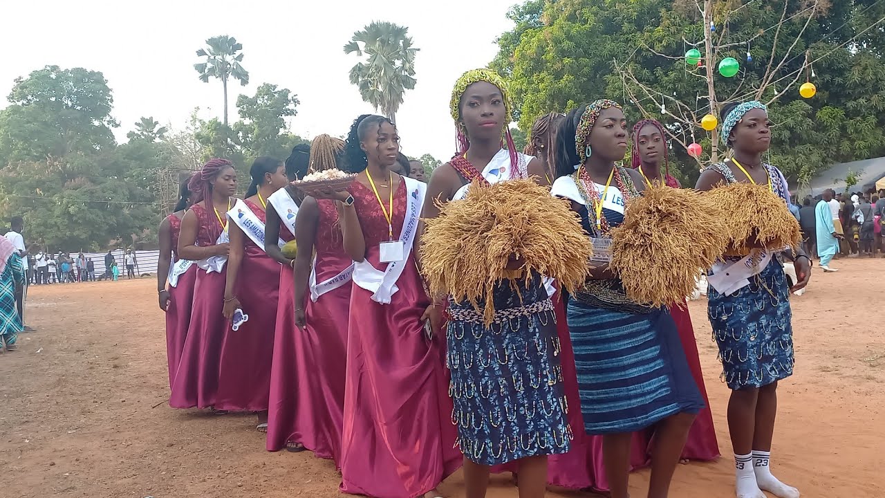 1ERE ÉDITION DU FESTIVAL DE NIAMONE. DANSE DES MASQUES ET DES TROUPE COUMPO KANKOURANG EKONKONE ....