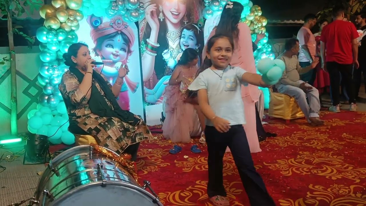 लखवानी परिवार में निर्भीक नामक नए सदस्य का स्वागत बड़े धूमधाम से किया गया। इस अवसर पर गीतू  मि