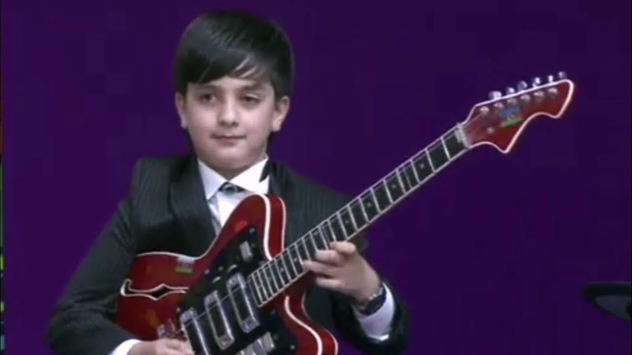 Nofəl Suleymanovun Oğlu Rəvan Nofəloğlu - Gitarada İfası Hamını Heyran Etdi - Ay dili dili dilaver