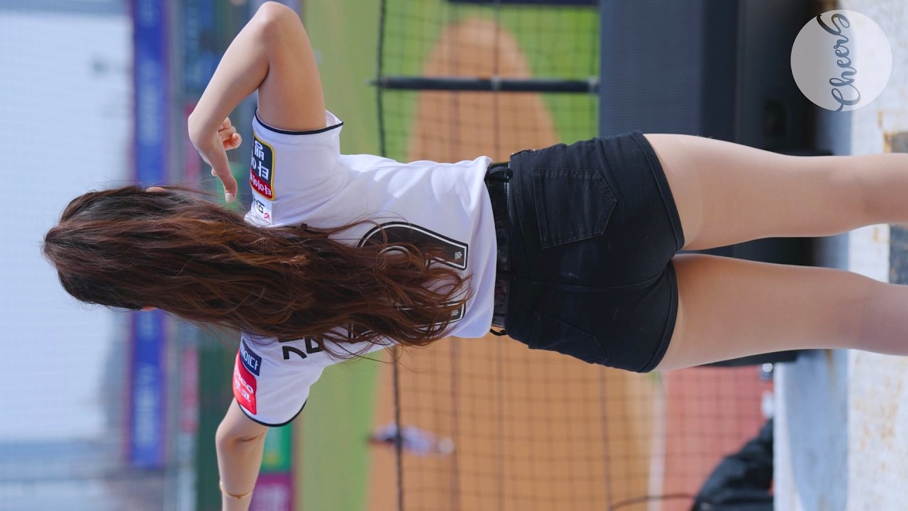 올시즌도 빛나는 꿀벅지 김진아 치어리더 직캠 Kim Jina Cheerleader fancam 250309 |4K