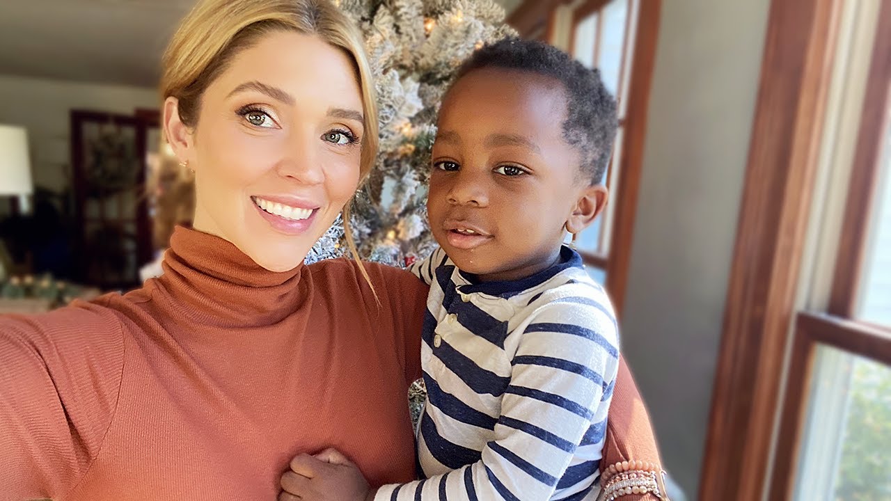 Big Family Christmas on the Farm // Decorate with Me!