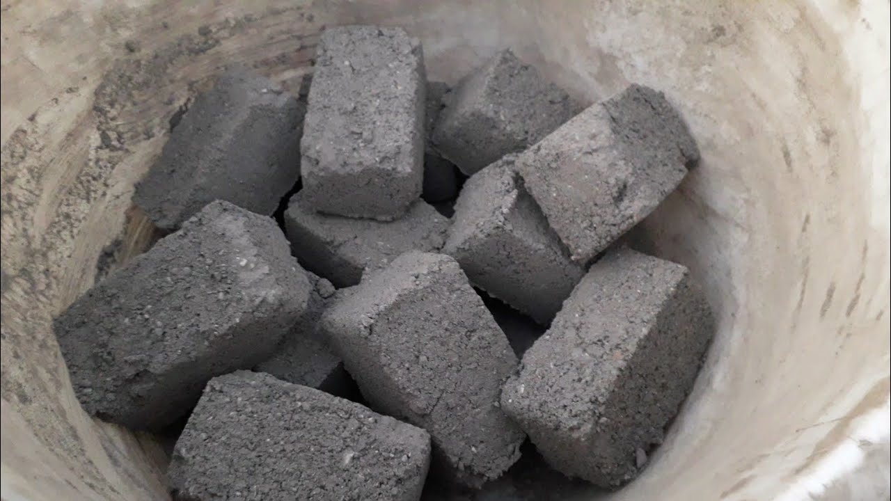 New dry crumbling of large black sand biscuits in tub+ foamy water crumbling asmr video 💦😴👌