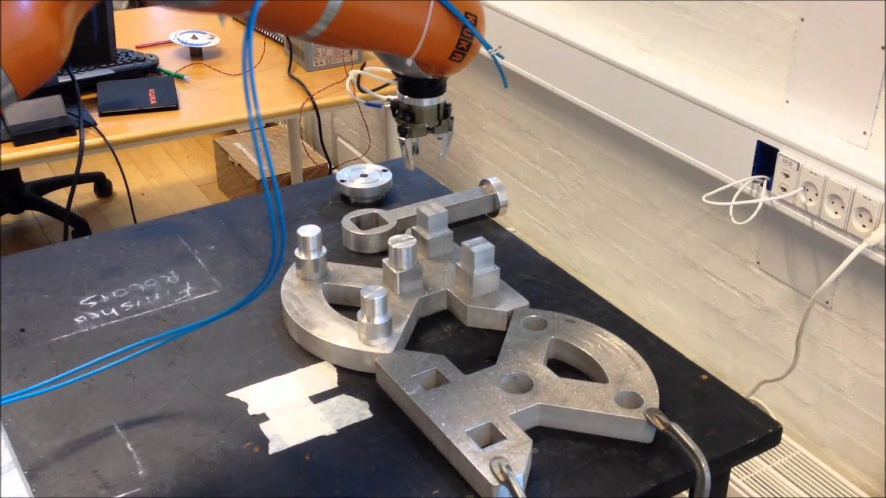 Cranfield Benchmark using the KUKA LWR