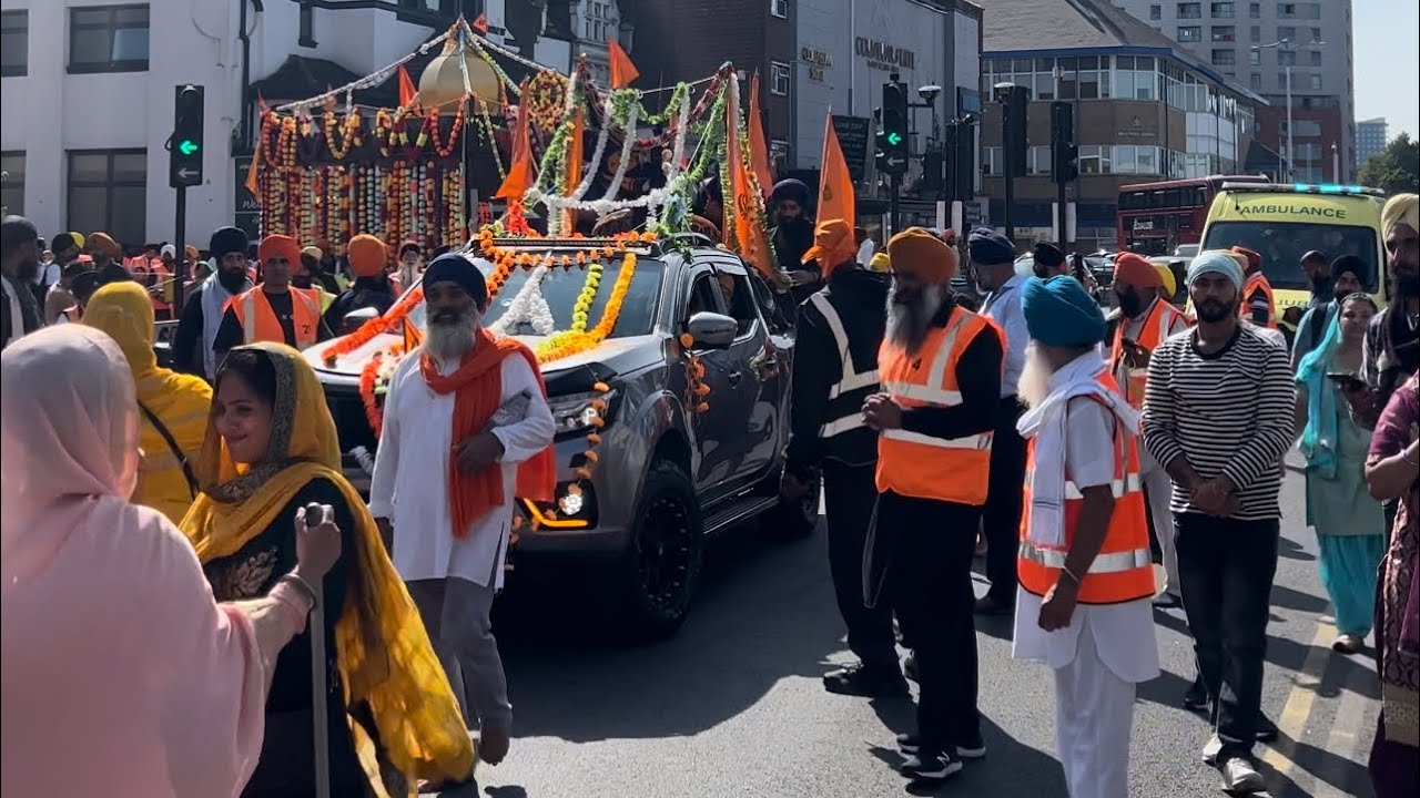 Nagar Kirtan-Barking To Seven Kings Gurdwara-London 🇬🇧 23