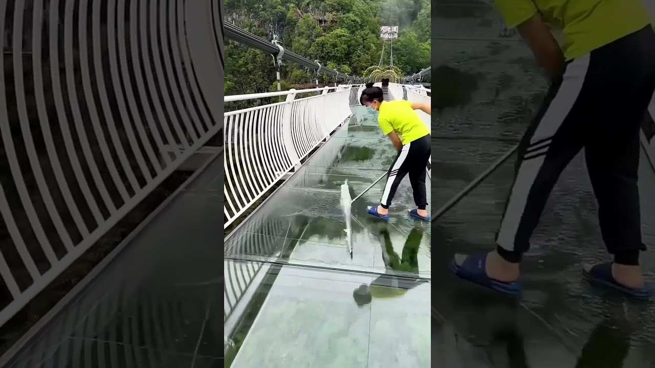 China&rsquo;s Glass Bridge Cleaners!