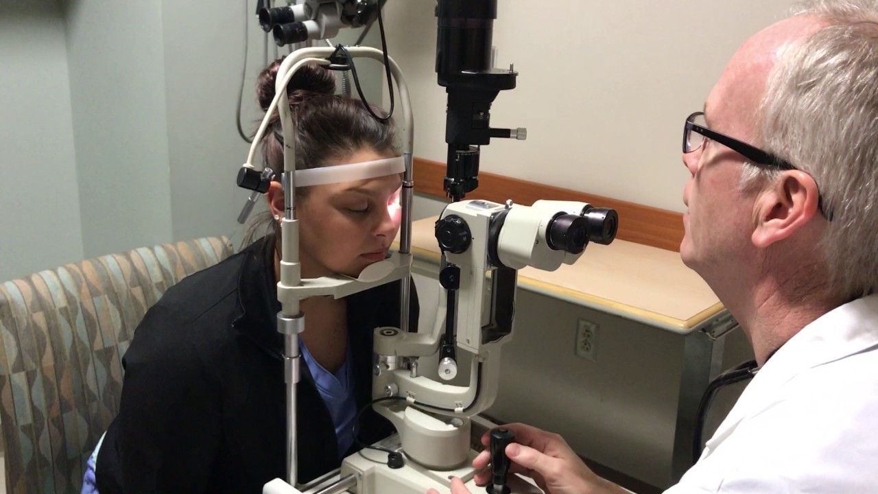 TOPCON Slit lamp operation