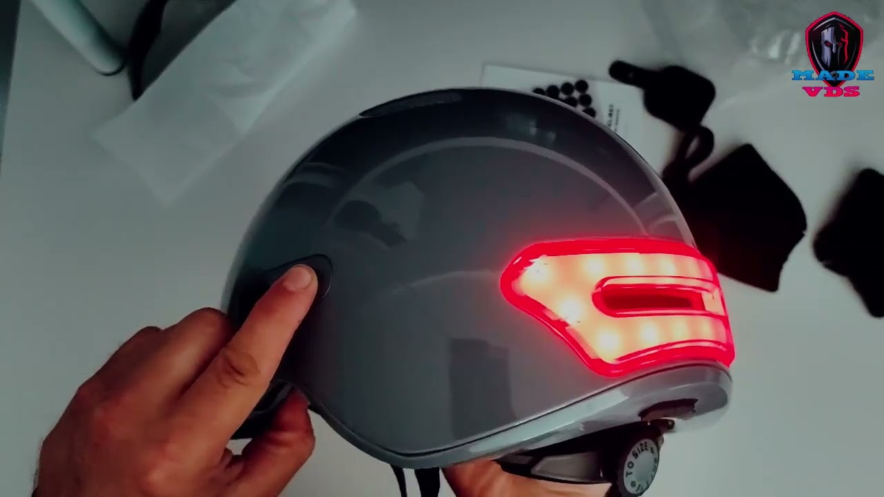Prezentacja inteligentnego kasku rowerowego do miasta - Smart helmet for urban traffic Unboxing