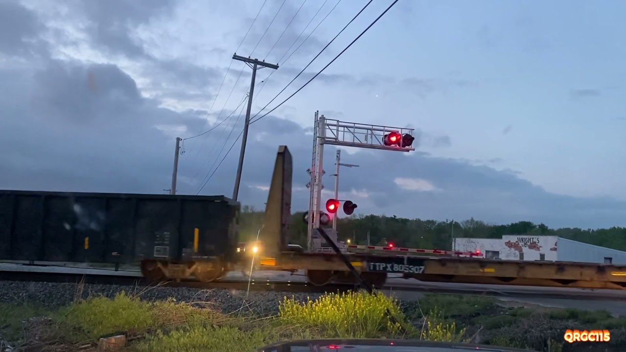 BNSF Train Conductor Flagging Crossing Quincy, IL 5/3/2021