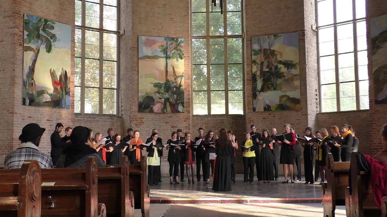 Revoice International Vocal Ensemble - Za nasim humenkem (Zdenek Lukas)