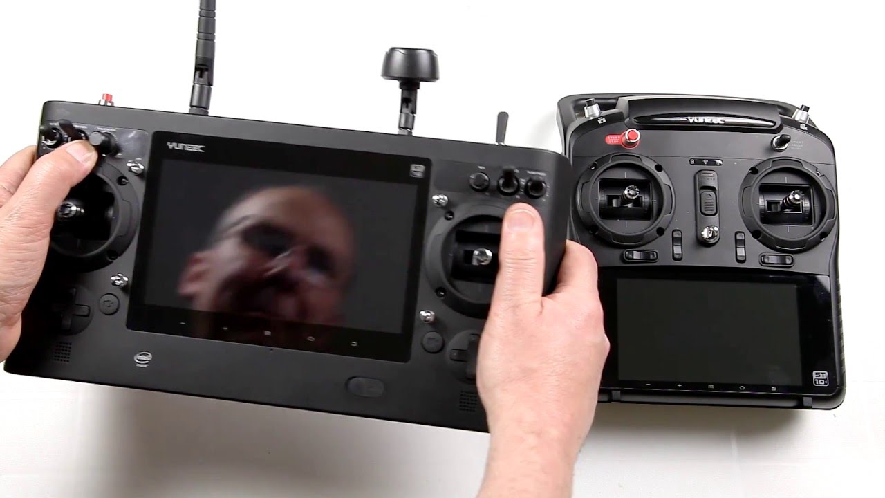 Compare Yuneec Typhoon H ST16 vs Q500 ST10+ Ground Stations