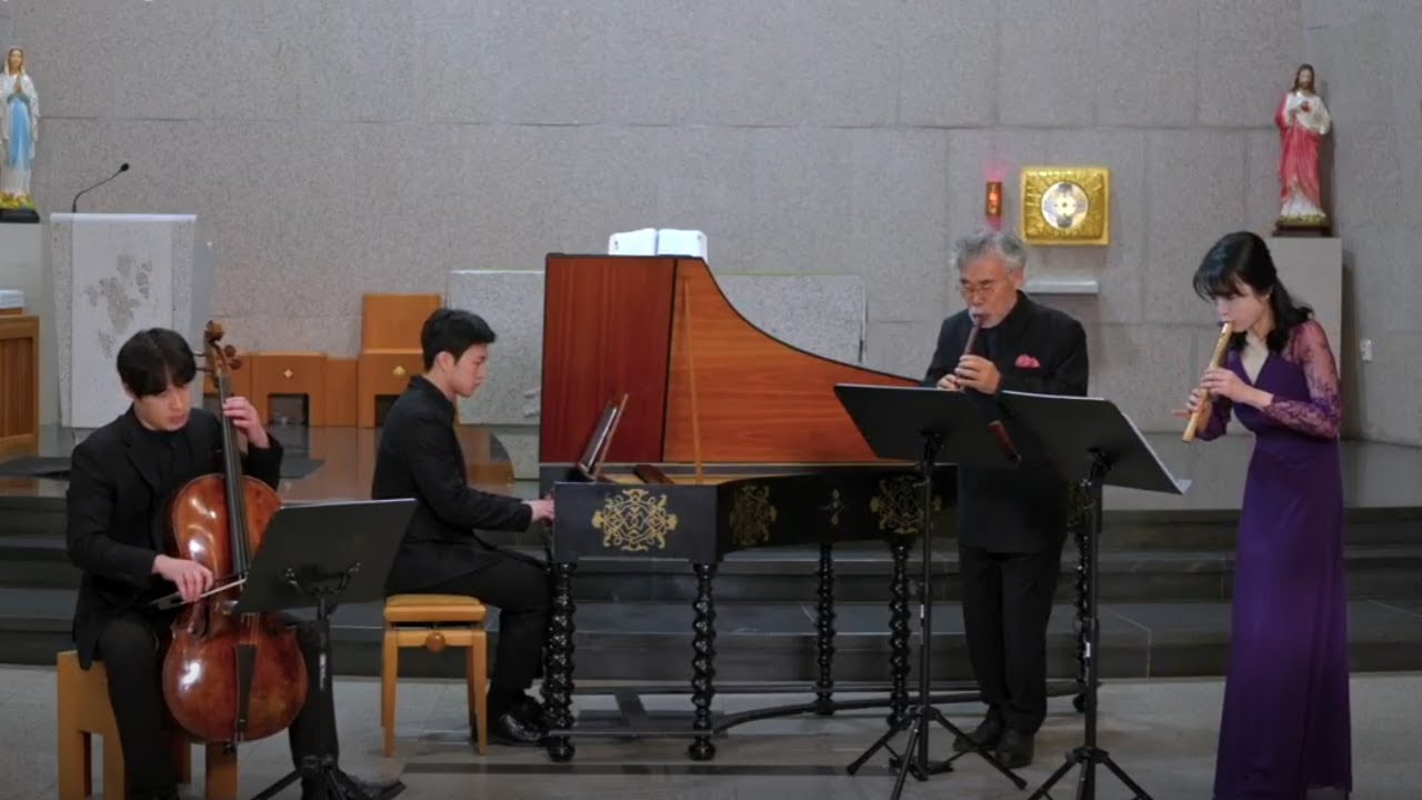 앙상블415 1 M  Uccellini   Aria sopra la Bergamasca