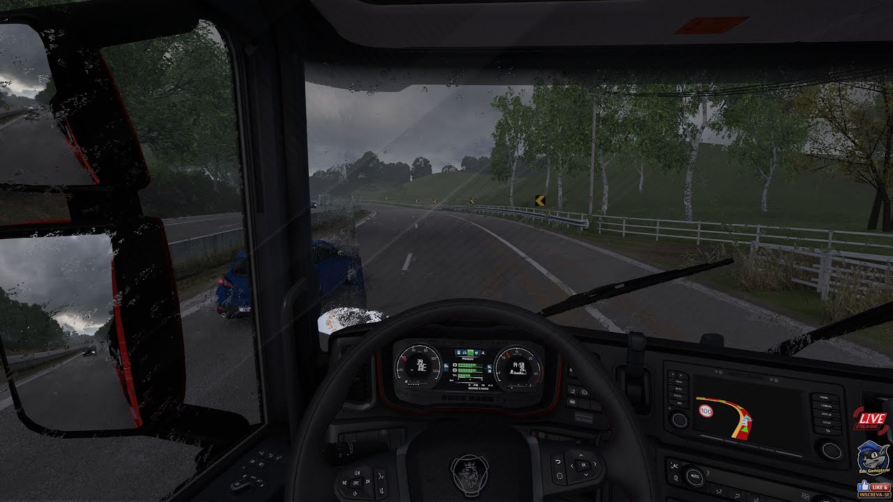 Perigos nas estradas! Muita chuva... Vamos que vamos!!! #eurotrucksimulator2 #simulator