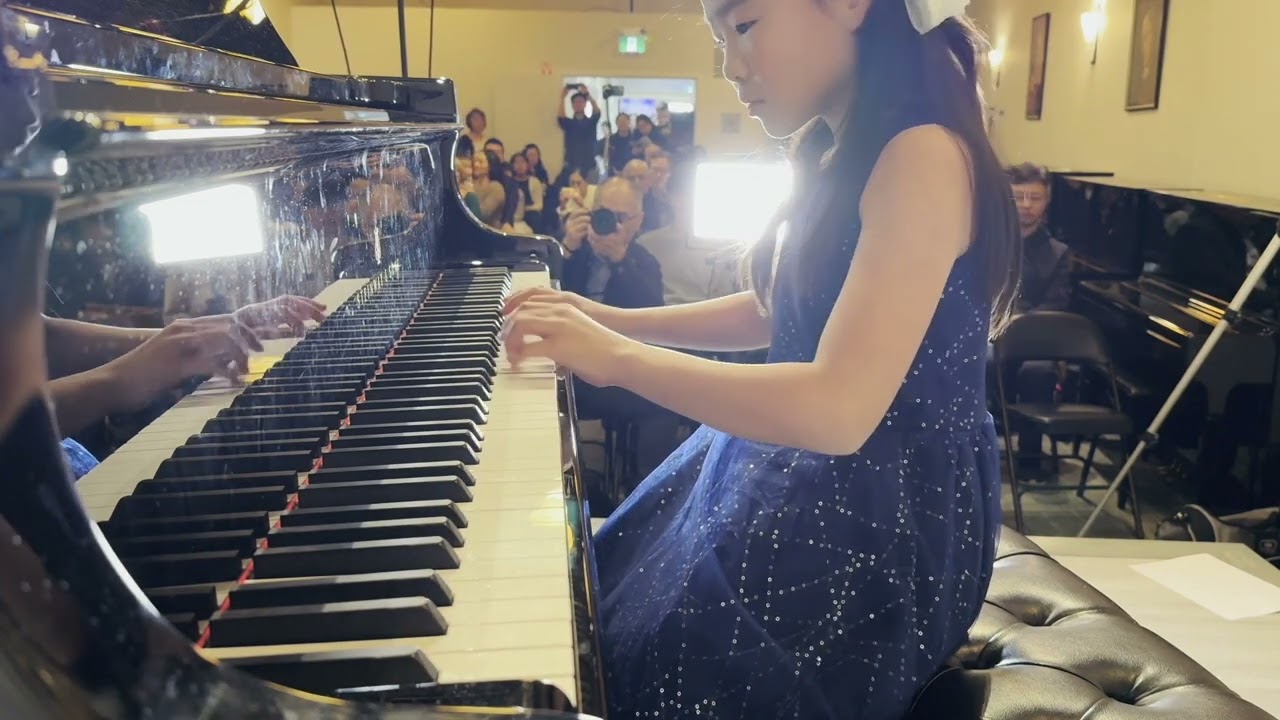 Don't Fall Behind! (Performed by Leona Zhang) - Level 5