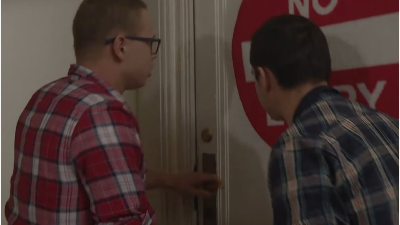 Załamany Oskar podpalił swój pokój! [19+]
