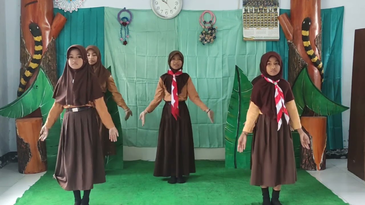 Latihan Menari di SDN KARANGSONO WONOREJO 