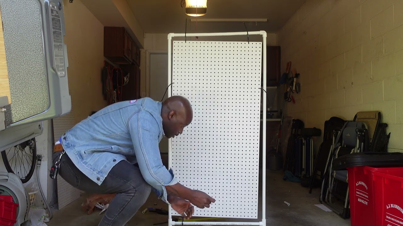 How to make a merchandise Display (DIY)