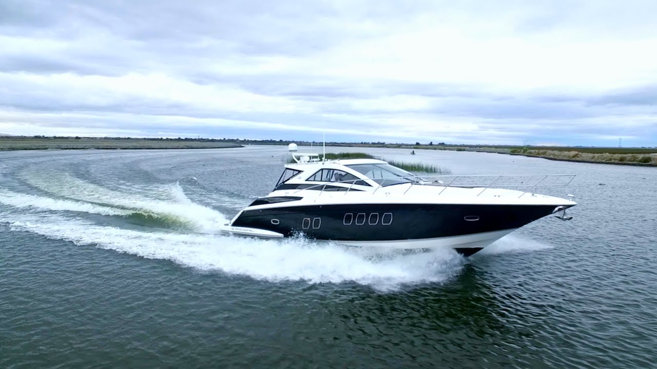 2009 52 Sport Coupe 5260 Commodore Specs and Features
